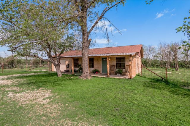 918 Fm 247 Road, Huntsville, TX 77320