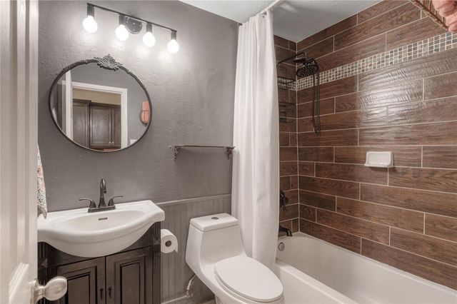 918 Fm 247 Road, Huntsville, TX 77320