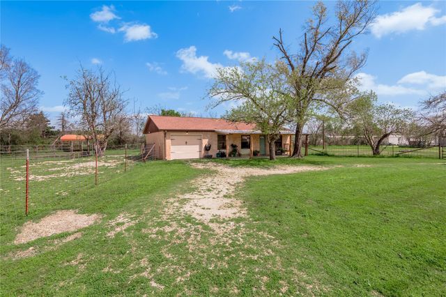 918 Fm 247 Road, Huntsville, TX 77320