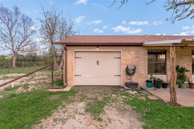 918 Fm 247 Road, Huntsville, TX 77320