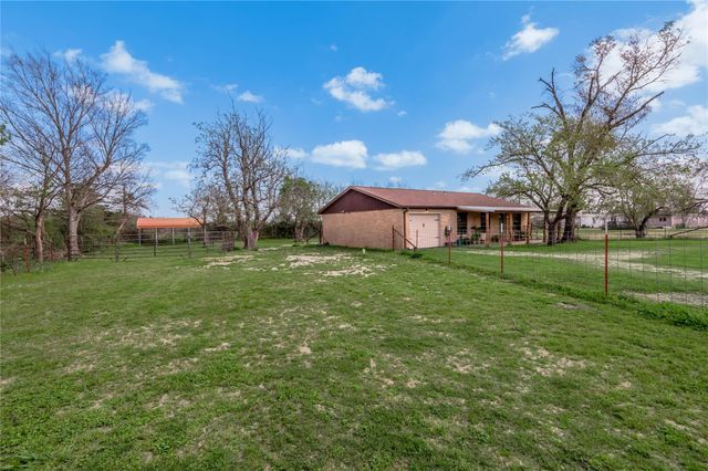 918 Fm 247 Road, Huntsville, TX 77320