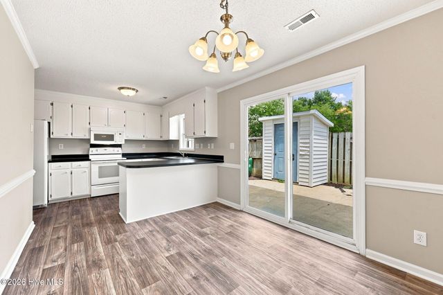3943 Sterling Pointe Drive Rrr4, Winterville, NC 28590