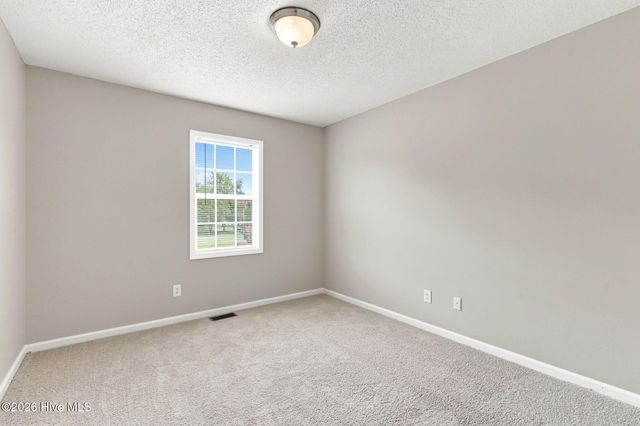 3943 Sterling Pointe Drive Rrr4, Winterville, NC 28590