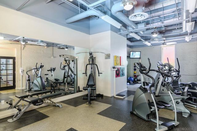 1431 Pacific Hwy 104, San Diego, CA 92101