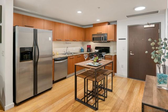 1431 Pacific Hwy 104, San Diego, CA 92101