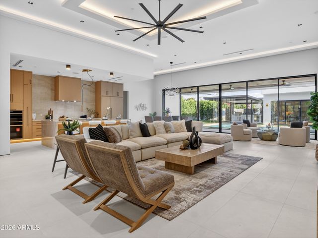 8245 E COOLIDGE Street, Scottsdale, AZ 85251