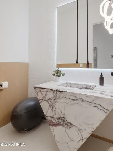 8245 E COOLIDGE Street, Scottsdale, AZ 85251