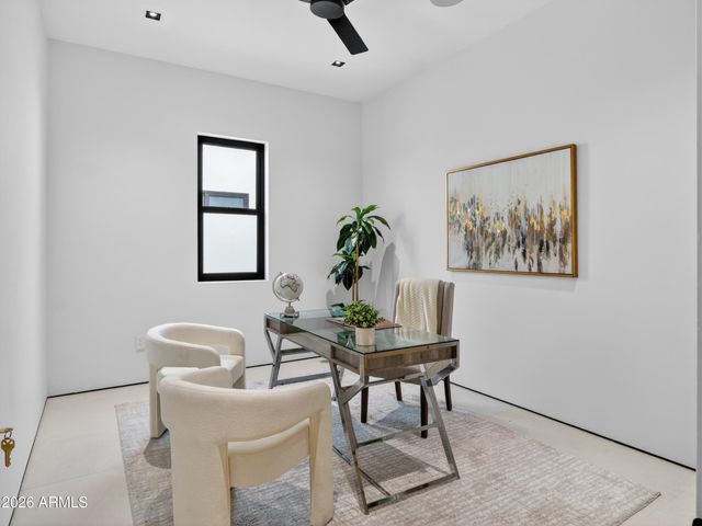 8245 E COOLIDGE Street, Scottsdale, AZ 85251