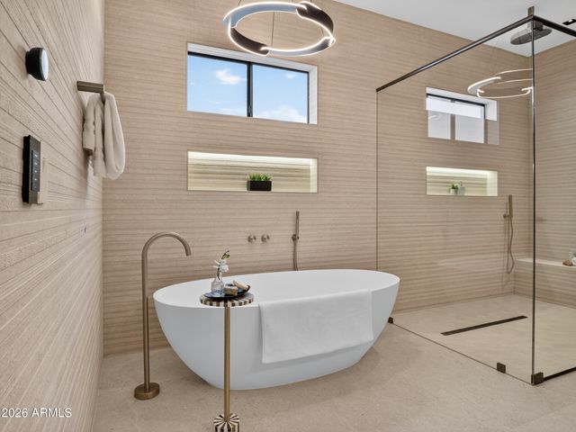 8245 E COOLIDGE Street, Scottsdale, AZ 85251