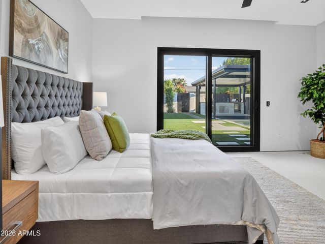 8245 E COOLIDGE Street, Scottsdale, AZ 85251