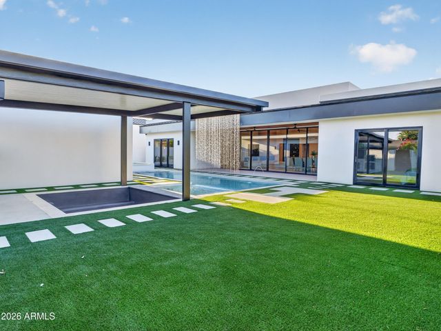 8245 E COOLIDGE Street, Scottsdale, AZ 85251