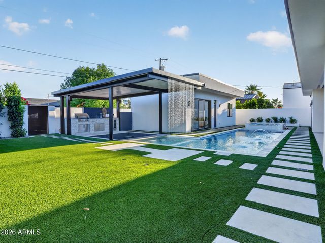 8245 E COOLIDGE Street, Scottsdale, AZ 85251