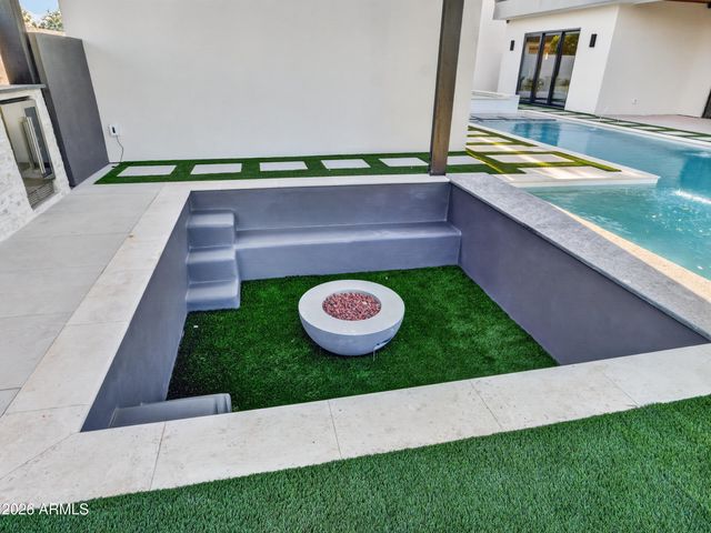 8245 E COOLIDGE Street, Scottsdale, AZ 85251