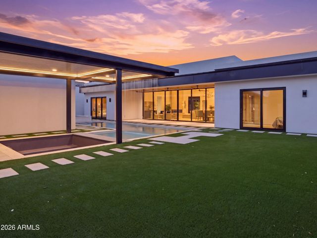 8245 E COOLIDGE Street, Scottsdale, AZ 85251