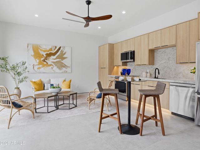 8245 E COOLIDGE Street, Scottsdale, AZ 85251