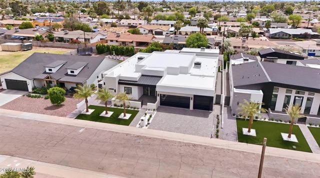 8245 E COOLIDGE Street, Scottsdale, AZ 85251