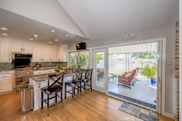 27461 Garza, Saugus, CA 91350