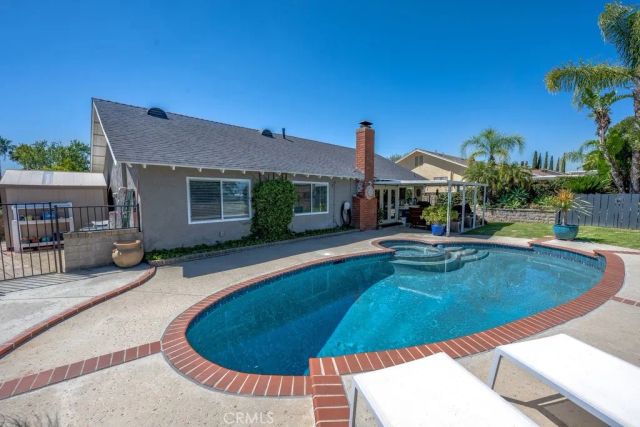 27461 Garza, Saugus, CA 91350