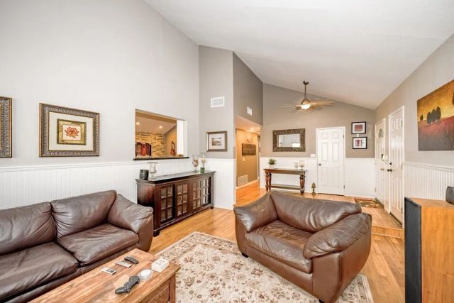 27461 Garza, Saugus, CA 91350