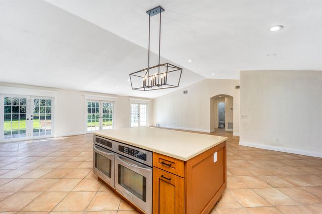 2232 SW RACQUET CLUB Drive, Palm City, FL 34990