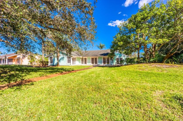 2232 SW RACQUET CLUB Drive, Palm City, FL 34990