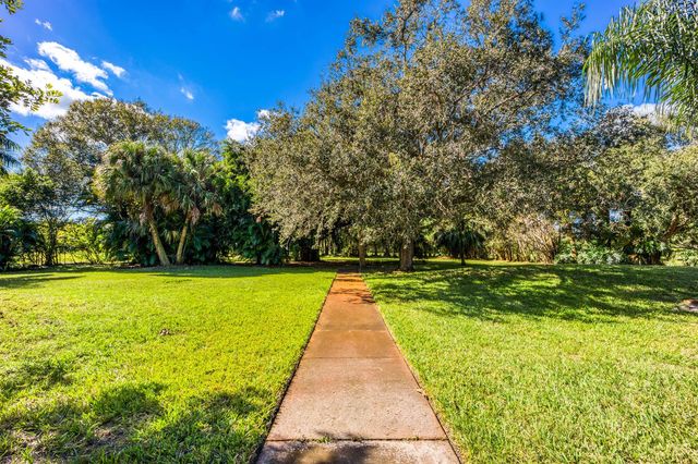 2232 SW RACQUET CLUB Drive, Palm City, FL 34990