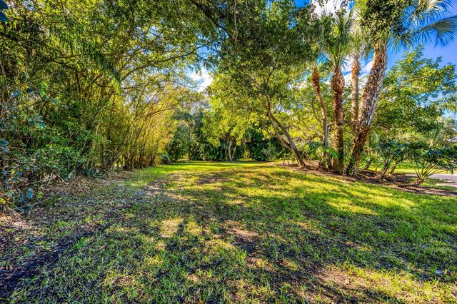 2232 SW RACQUET CLUB Drive, Palm City, FL 34990