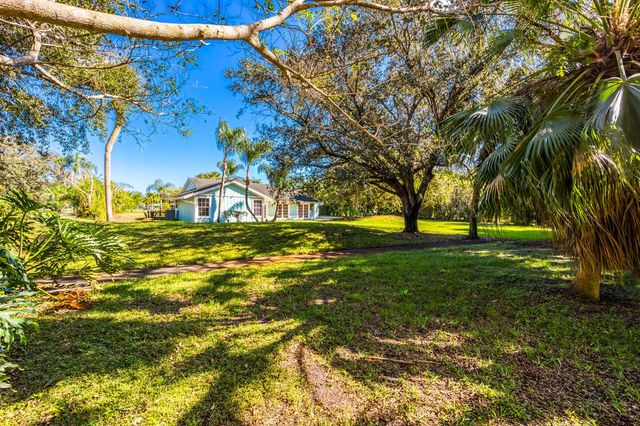 2232 SW RACQUET CLUB Drive, Palm City, FL 34990