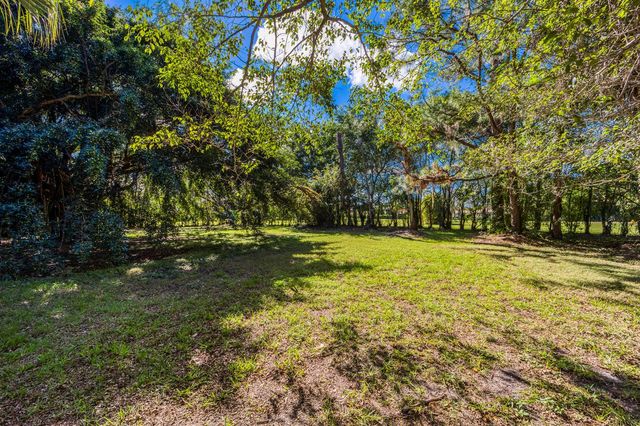 2232 SW RACQUET CLUB Drive, Palm City, FL 34990