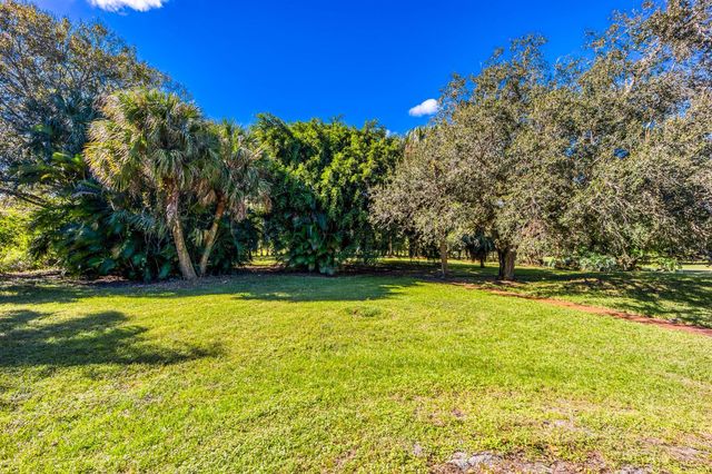 2232 SW RACQUET CLUB Drive, Palm City, FL 34990