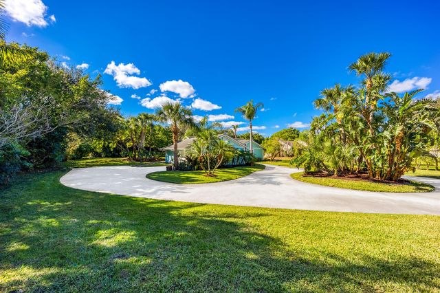 2232 SW RACQUET CLUB Drive, Palm City, FL 34990