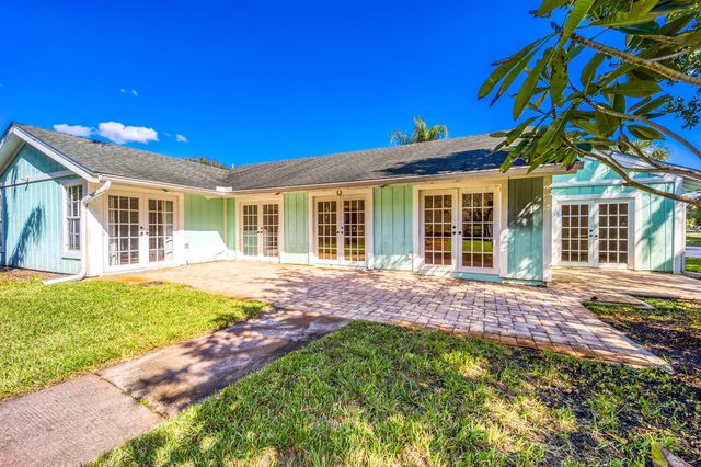 2232 SW RACQUET CLUB Drive, Palm City, FL 34990