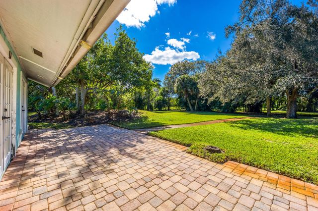 2232 SW RACQUET CLUB Drive, Palm City, FL 34990