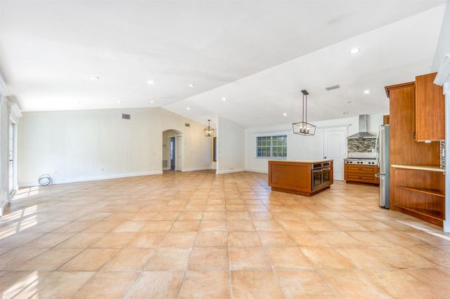 2232 SW RACQUET CLUB Drive, Palm City, FL 34990