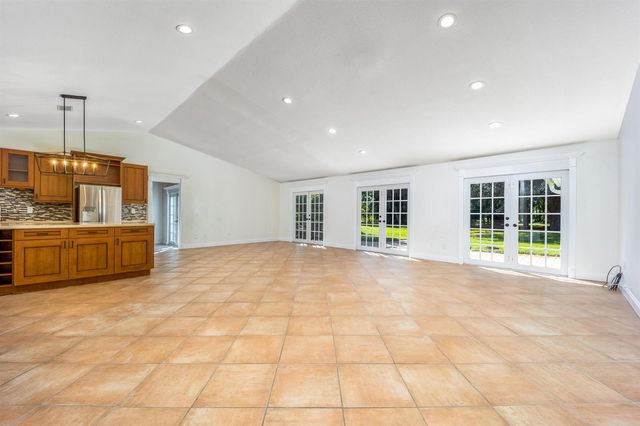 2232 SW RACQUET CLUB Drive, Palm City, FL 34990