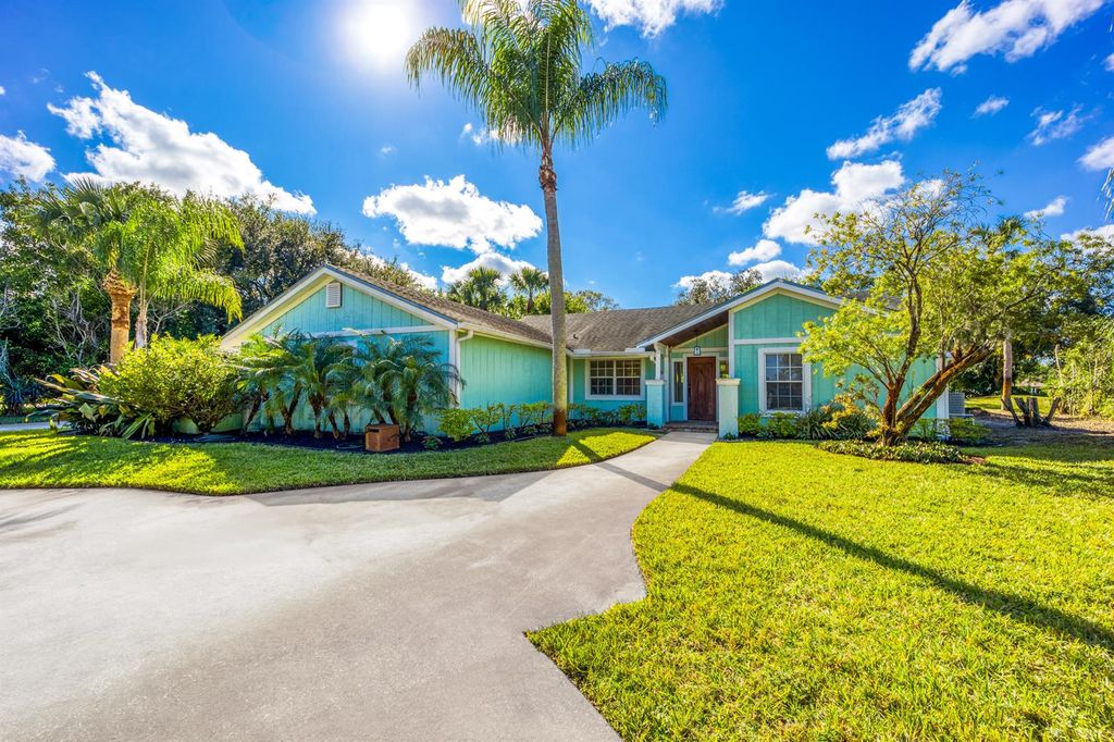 2232 SW RACQUET CLUB Drive, Palm City, FL 34990