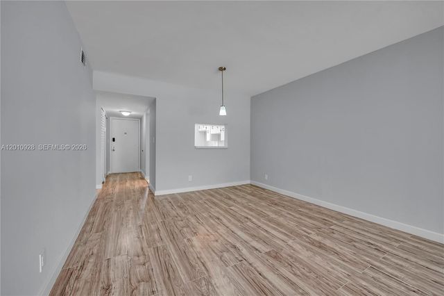 3571 Inverrary Dr 202, Lauderhill, FL 33319