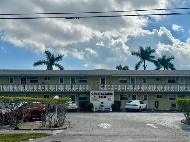 960 CRYSTAL LAKE 206, Deerfield Beach, FL 33064