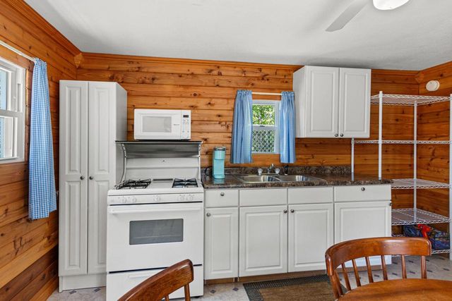 1042 14th Avenue, Arkdale, WI 54613