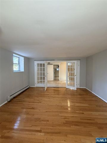 1069 Palisade Avenue, Fort Lee, NJ 07024