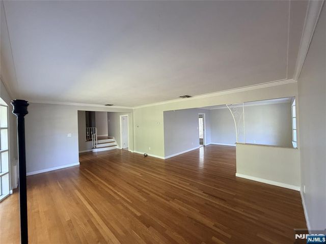 1069 Palisade Avenue, Fort Lee, NJ 07024