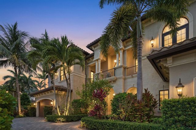 16907 Crown Bridge Drive, Delray Beach, FL 33446