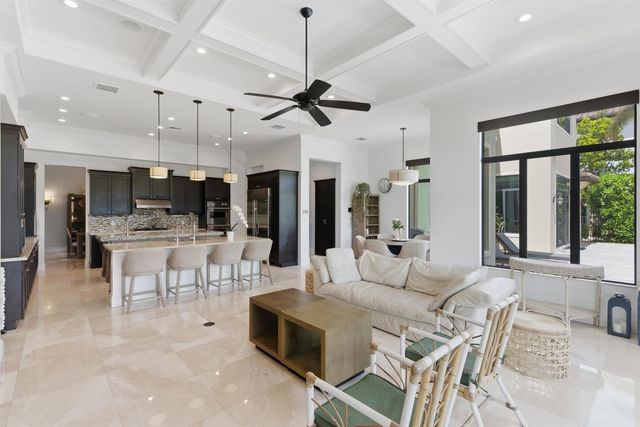 16907 Crown Bridge Drive, Delray Beach, FL 33446
