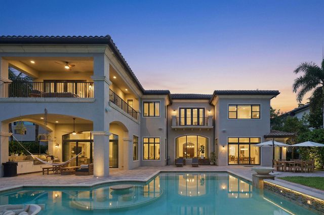 16907 Crown Bridge Drive, Delray Beach, FL 33446