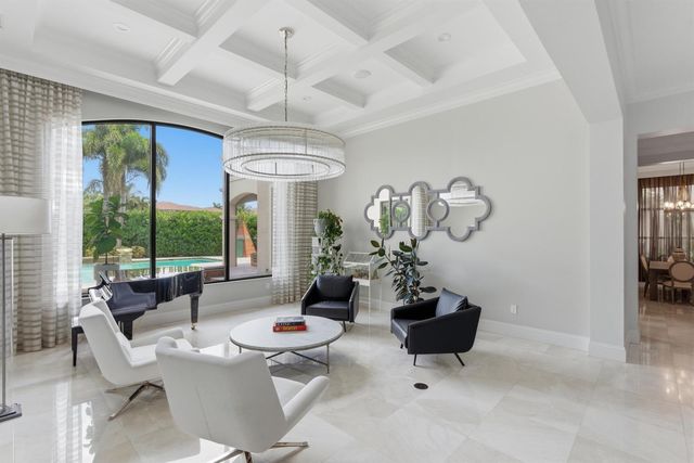 16907 Crown Bridge Drive, Delray Beach, FL 33446
