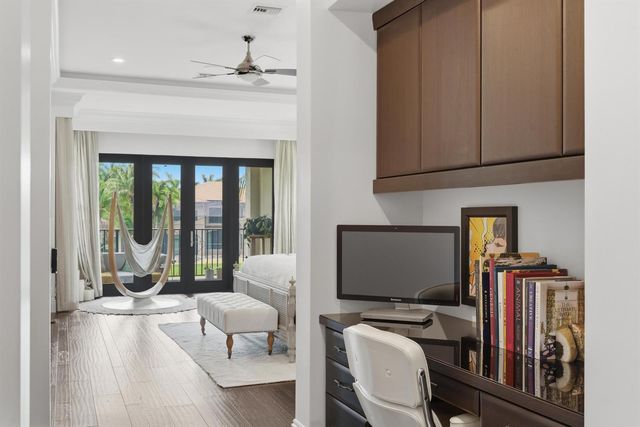 16907 Crown Bridge Drive, Delray Beach, FL 33446