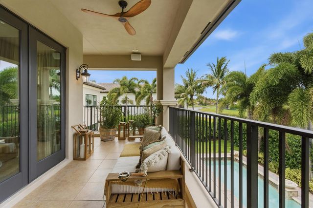 16907 Crown Bridge Drive, Delray Beach, FL 33446