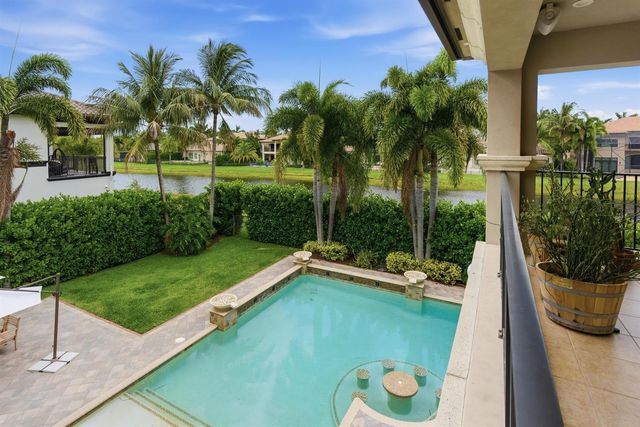 16907 Crown Bridge Drive, Delray Beach, FL 33446