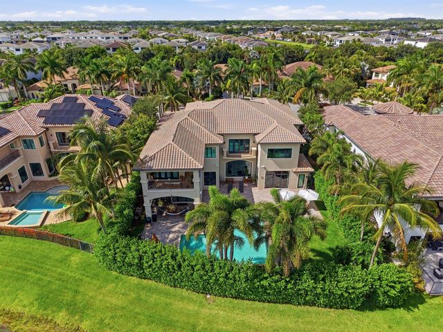 16907 Crown Bridge Drive, Delray Beach, FL 33446