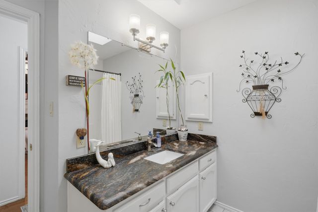 3802 Buena Vista Circle, Granbury, TX 76049